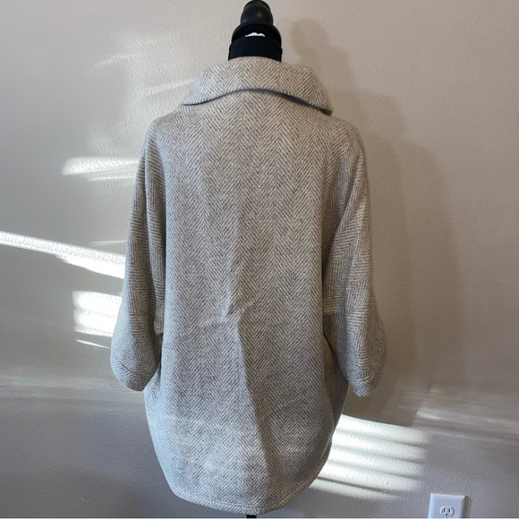 J. Crew Wool Blend Herringbone Cowl Neck Poncho Women Sz MediumOVERSIZED - Picture 4 of 10